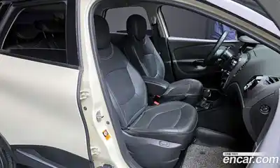 Renault QM3 2017 1.5 Автомат в Москве № 535746, миниатюра 12