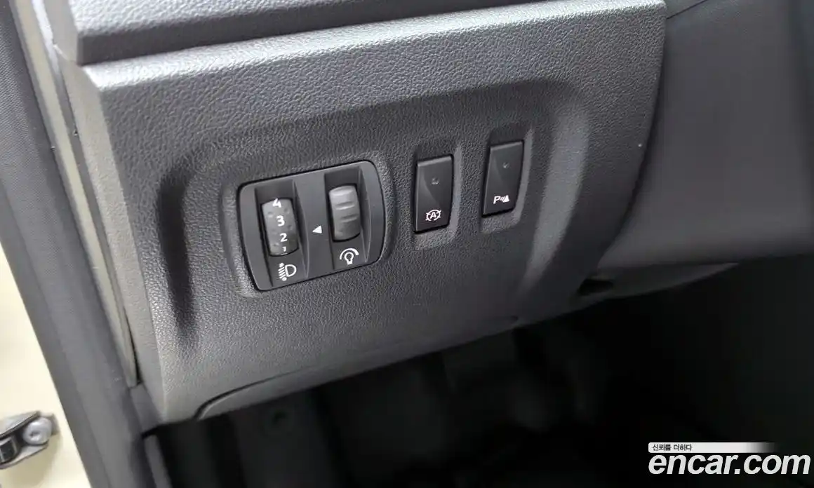 Renault QM3 2017 1.5 Автомат в Москве № 535746, фото 15