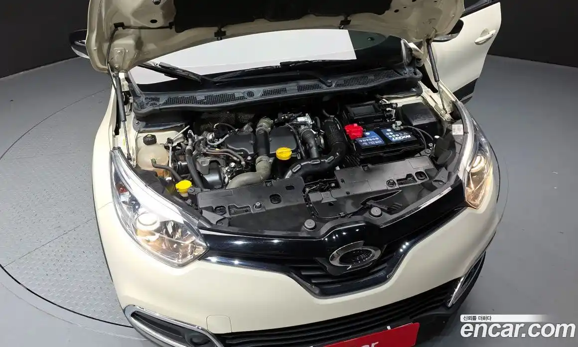 Renault QM3 2017 1.5 Автомат в Москве № 535746, фото 6