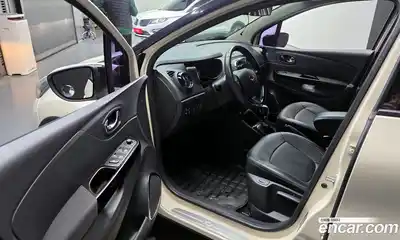 Renault QM3 2017 1.5 Автомат в Москве № 535746, миниатюра 10