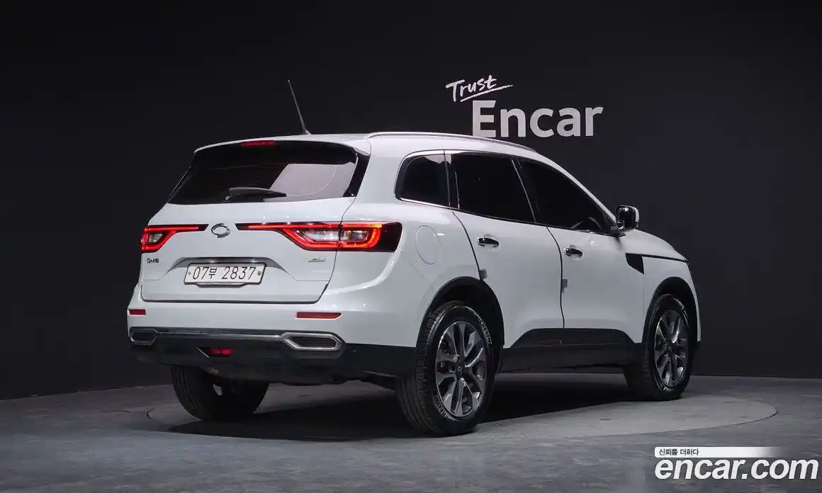 Renault QM6 2019 2.0 Автомат в Москве № 536107, фото 1