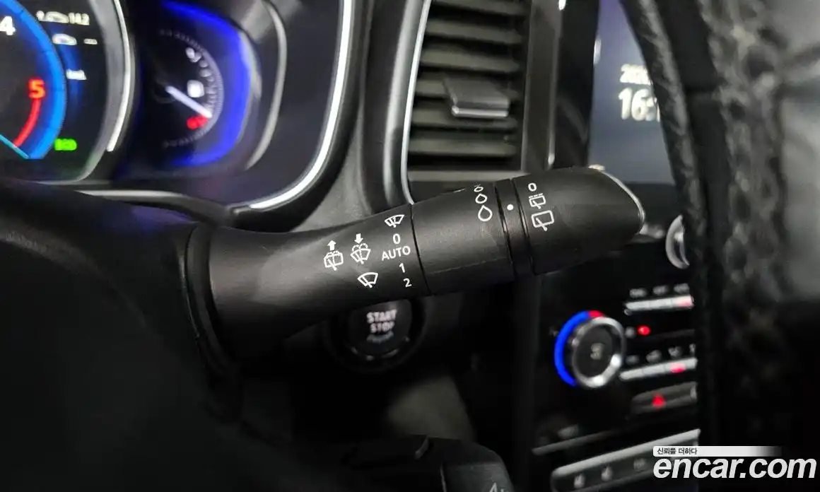 Renault QM6 2019 2.0 Автомат в Москве № 536107, фото 17