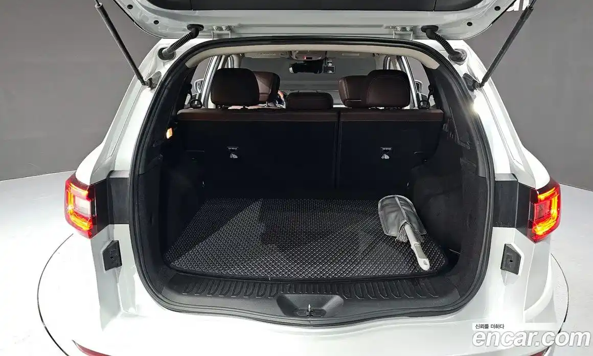 Renault QM6 2019 2.0 Автомат в Москве № 536107, фото 19