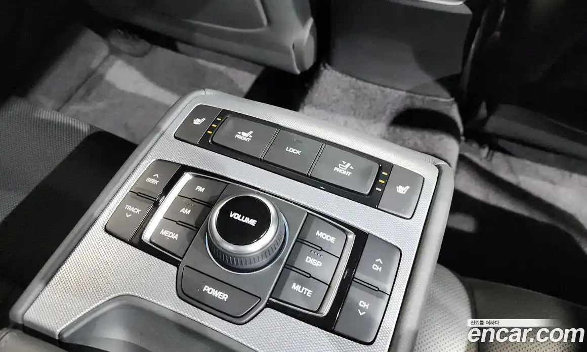 Genesis G80 2018 3.3 Автомат в Москве № 536738, фото 19