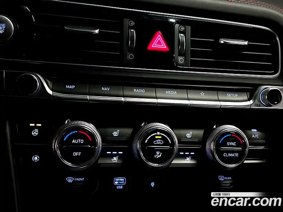 Genesis G70 2021 3.3 Автомат в Москве № 537078, фото 17