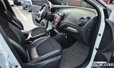 Renault QM3 2017 1.5 Автомат в Москве № 537220, миниатюра 11