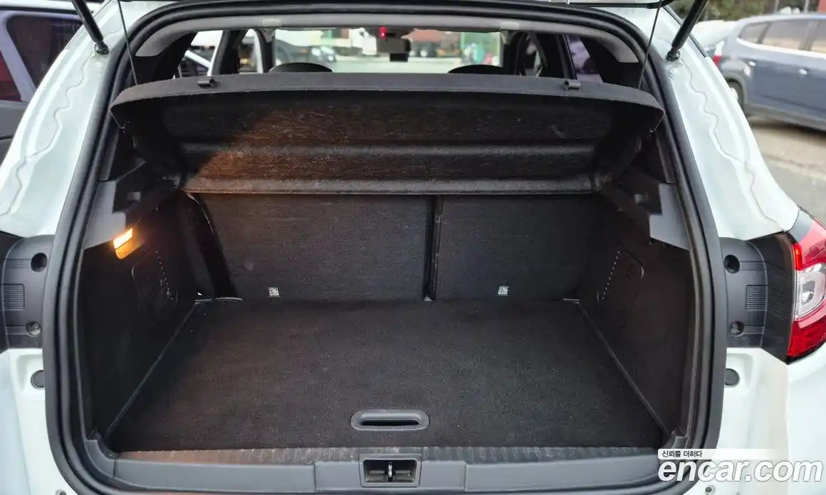 Renault QM3 2017 1.5 Автомат в Москве № 537220, фото 17