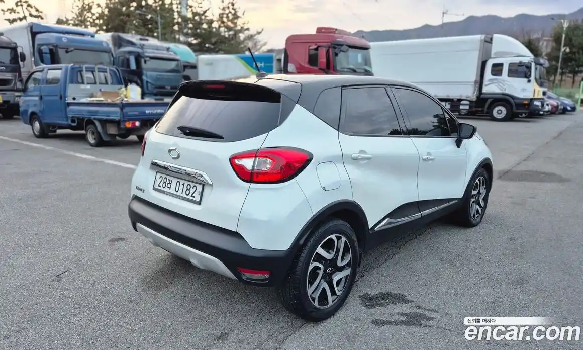 Renault QM3 2017 1.5 Автомат в Москве № 537220, фото 4