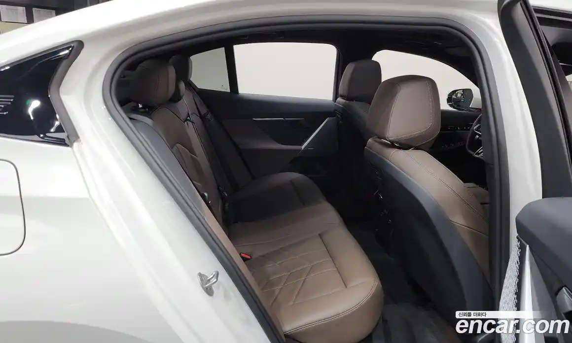 BMW 5-Series 2024 2.0 Автомат в Москве № 538738, фото 12