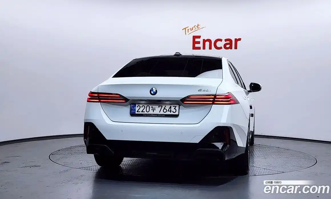 BMW 5-Series 2024 2.0 Автомат в Москве № 538738, фото 4