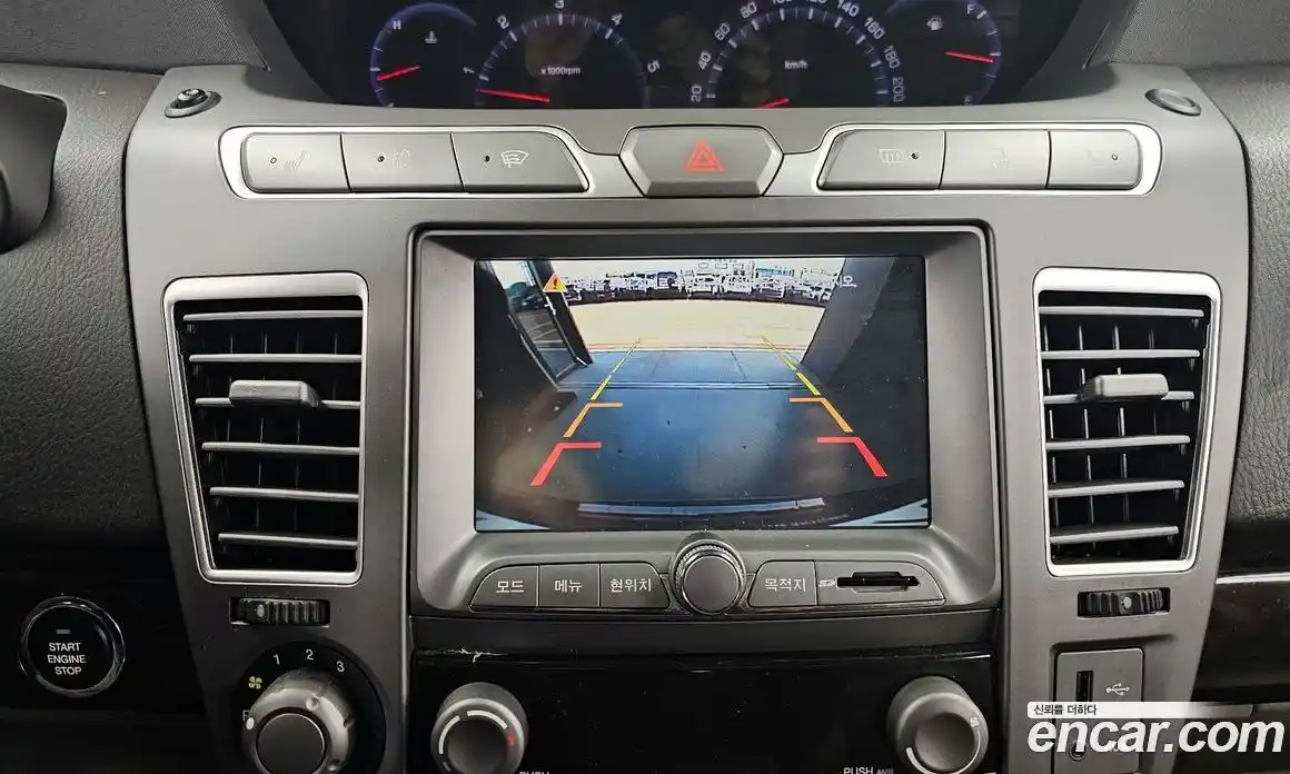 SsangYong Korando 2014 2.0 Автомат в Москве № 539081, фото 15