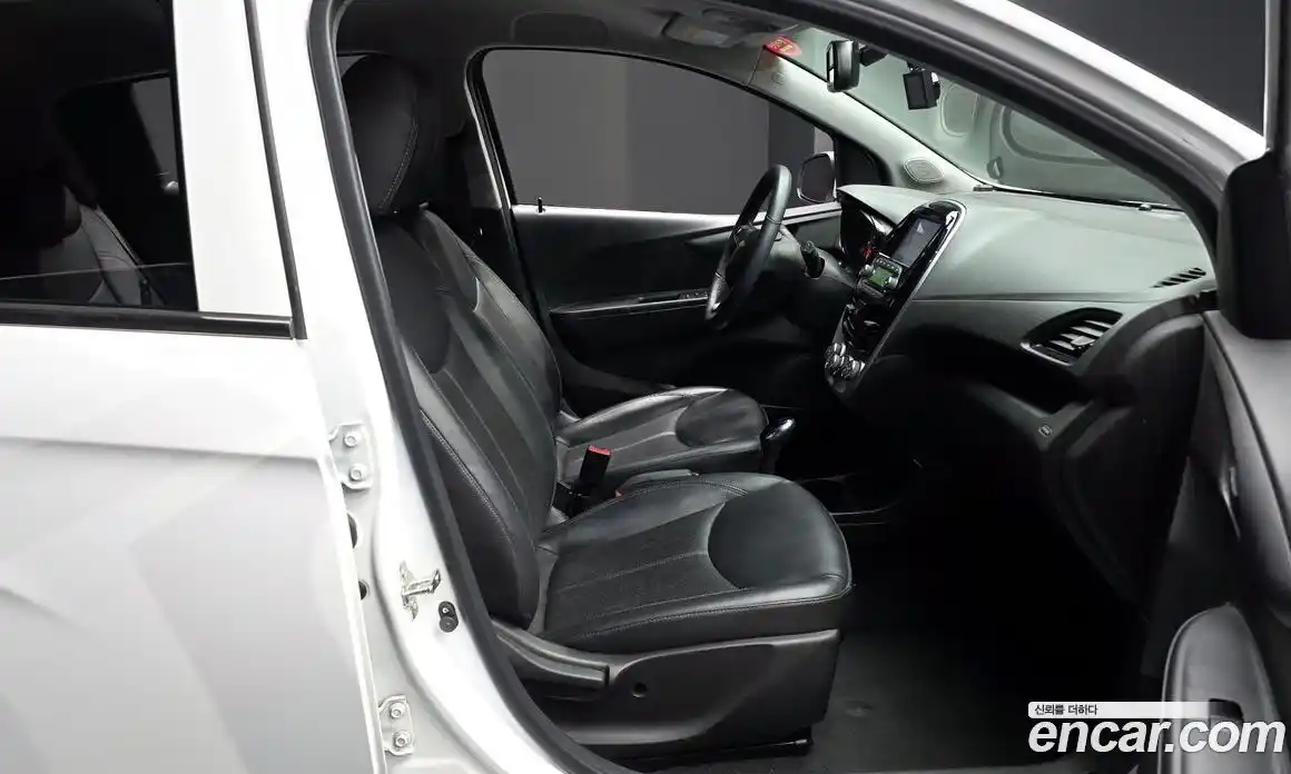 Chevrolet Spark 2018 1.0 Автомат в Москве № 540064, фото 10