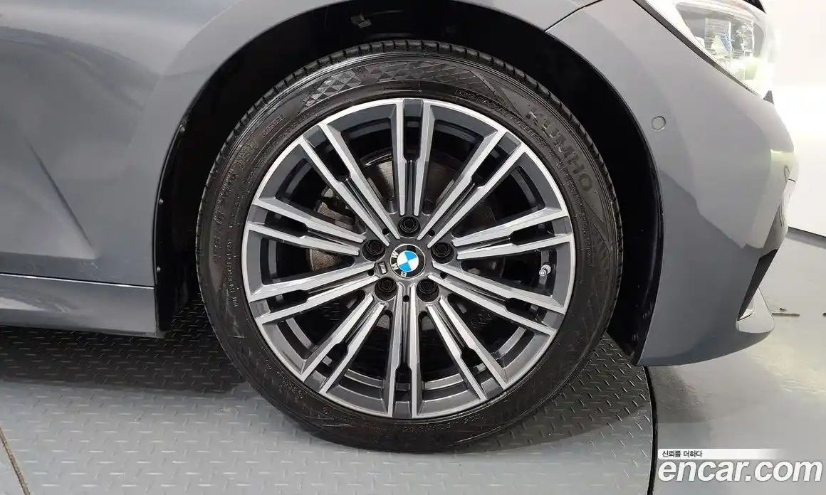 BMW 3-Series 2020 2.0 Автомат в Москве № 540465, фото 5