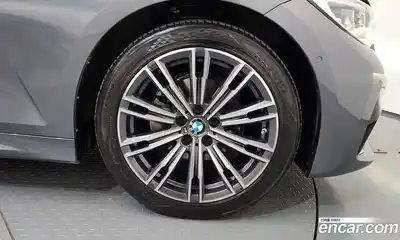 BMW 3-Series 2020 2.0 Автомат в Москве № 540465, миниатюра 5