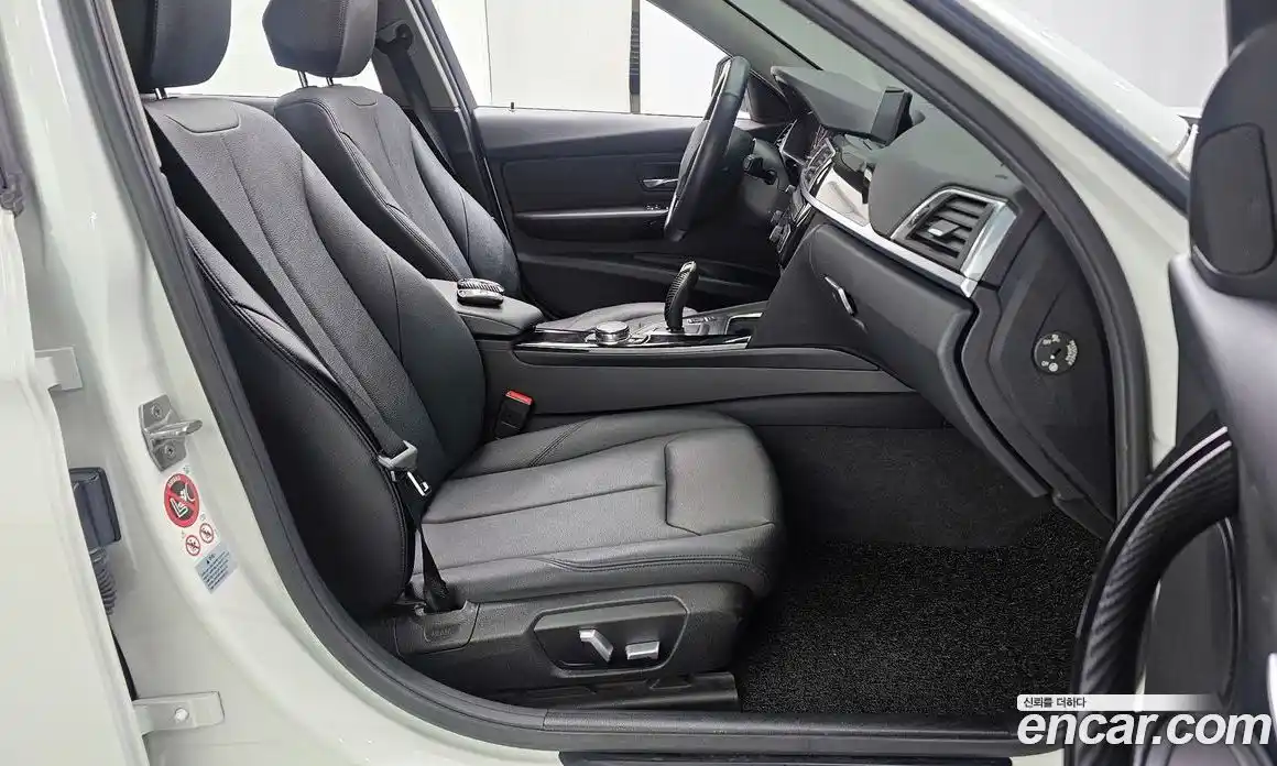 BMW 3-Series 2016 2.0 Автомат в Москве № 540982, фото 11