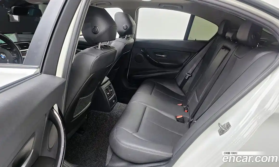 BMW 3-Series 2016 2.0 Автомат в Москве № 540982, фото 13