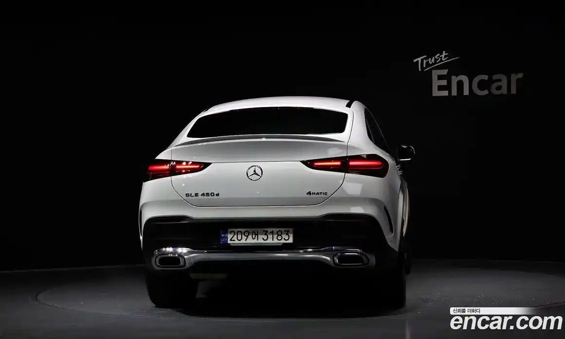 Mercedes-Benz GLE-Class 2023 3.0 Автомат в Москве № 542023, фото 4