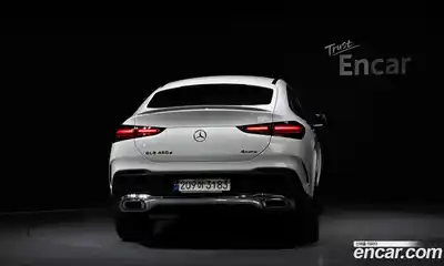 Mercedes-Benz GLE-Class 2023 3.0 Автомат в Москве № 542023, миниатюра 4