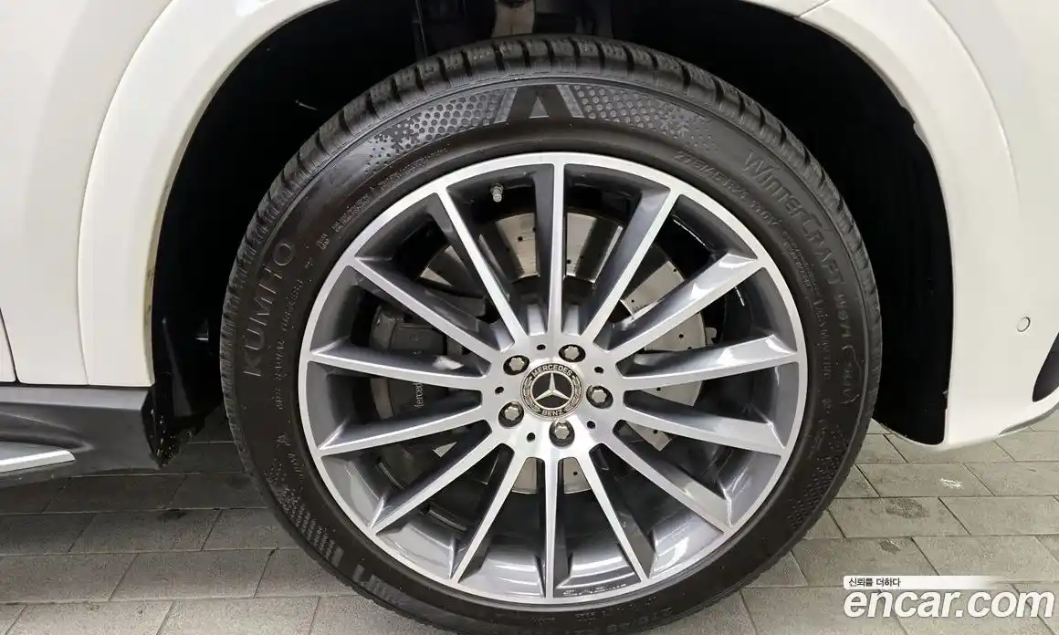 Mercedes-Benz GLE-Class 2023 3.0 Автомат в Москве № 542023, фото 5