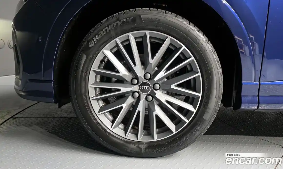 Audi Q3 2023 2.0 Автомат в Москве № 543800, фото 5