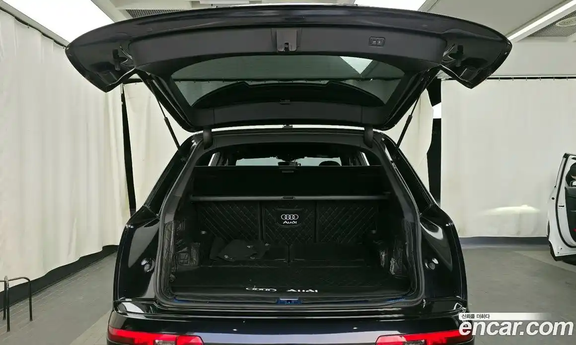 Audi Q7 2021 3.0 Автомат в Москве № 544689, фото 20