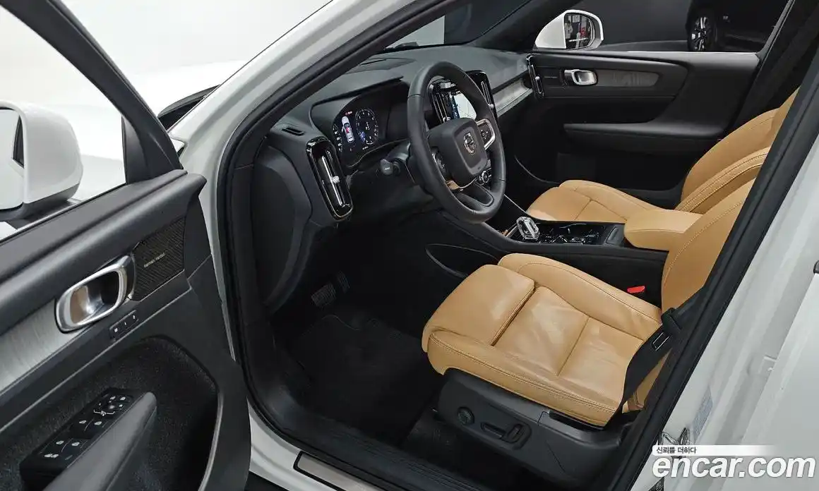 Volvo XC40 2021 2.0 Автомат в Москве № 545077, фото 11