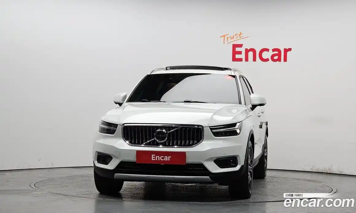 Volvo XC40 2021 2.0 Автомат в Москве № 545077, фото 3