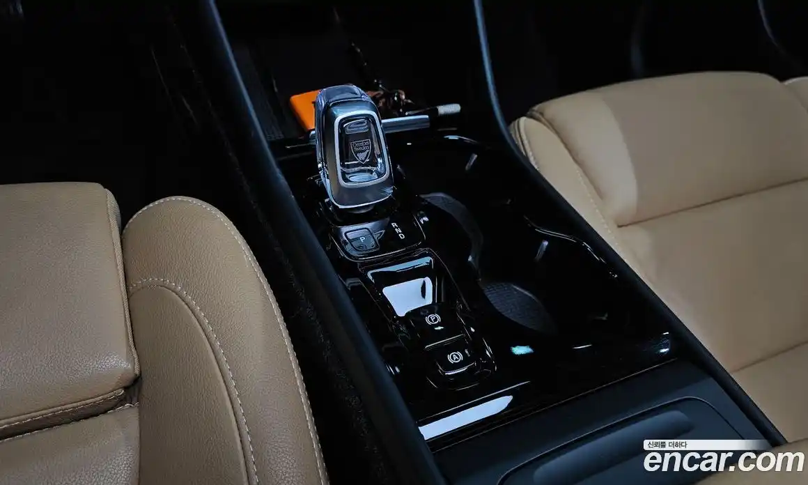 Volvo XC40 2021 2.0 Автомат в Москве № 545077, фото 9