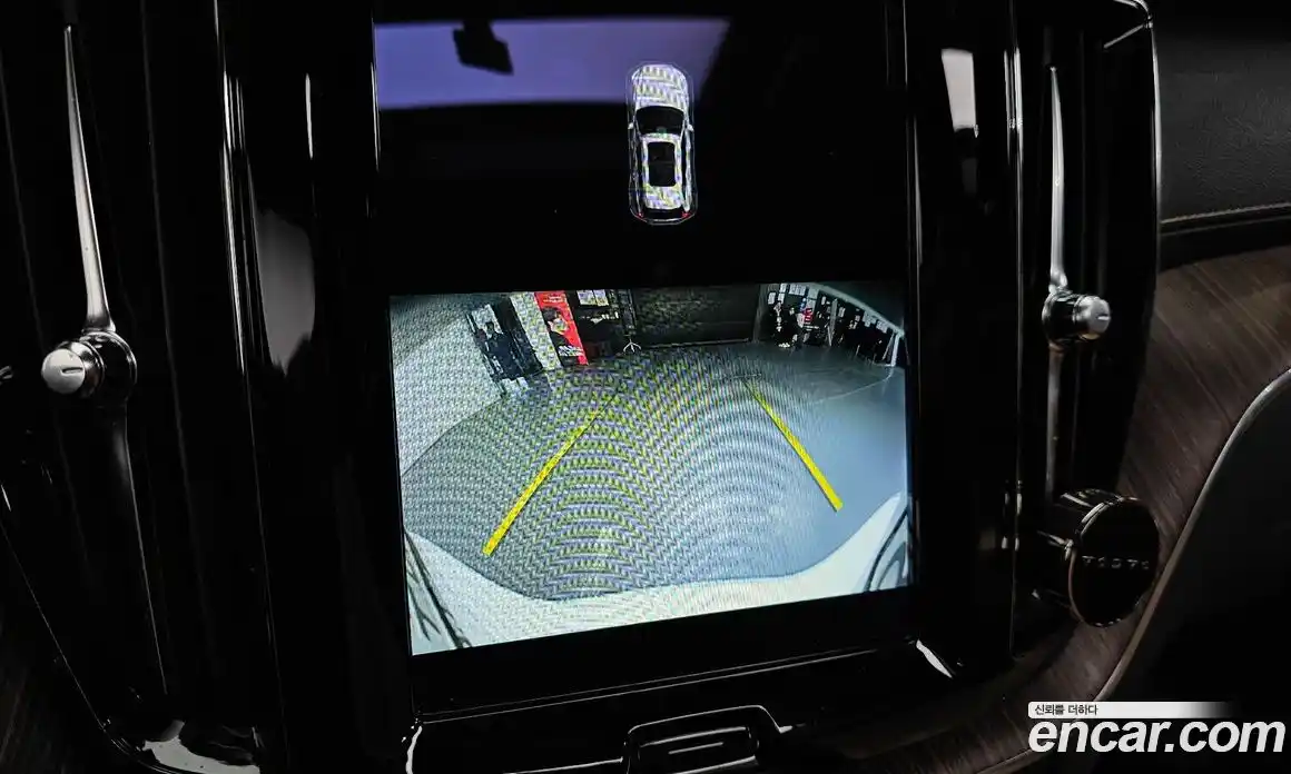 Volvo XC60 2022 2.0 Автомат в Москве № 545099, фото 16