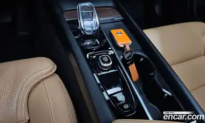 Volvo XC60 2022 2.0 Автомат в Москве № 545099, миниатюра 9