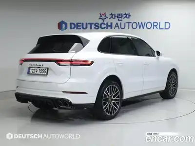 Porsche Cayenne 2020 3.0 Автомат в Москве № 545572, миниатюра 2