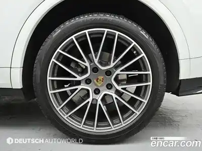 Porsche Cayenne 2020 3.0 Автомат в Москве № 545572, миниатюра 5