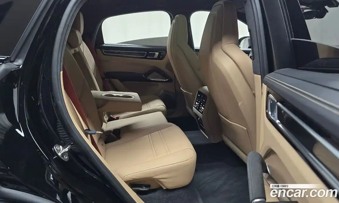 Porsche Cayenne 2023 4.0 Автомат в Москве № 545619, фото 12