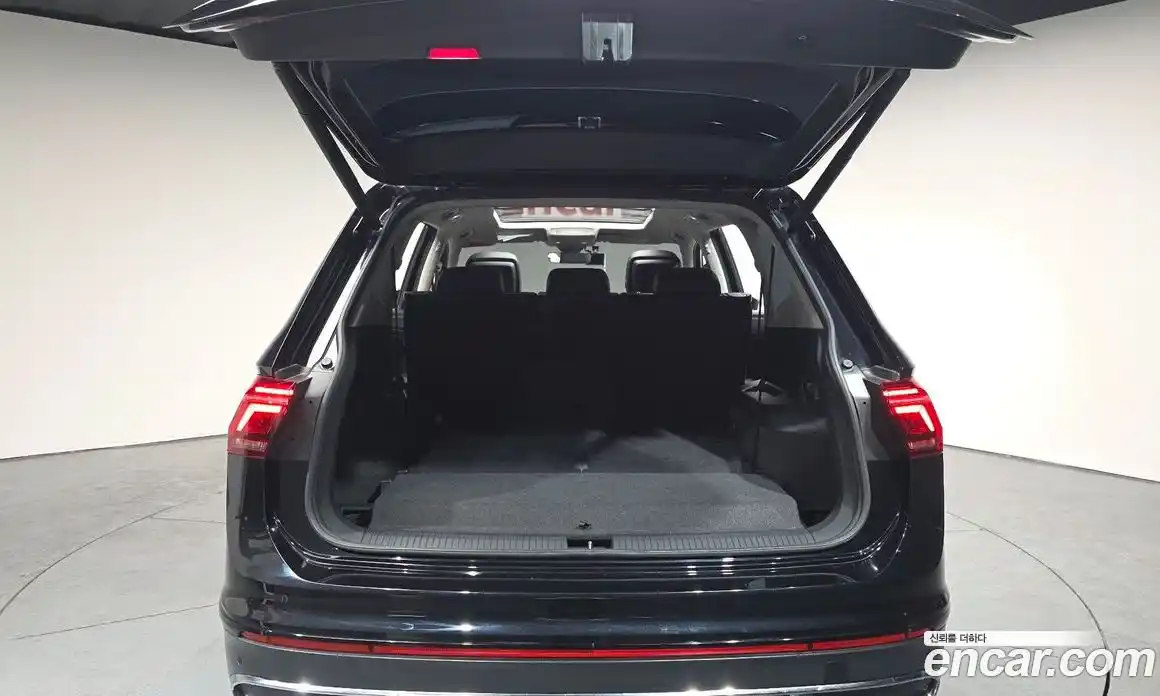 Volkswagen Tiguan 2024 2.0 Автомат в Москве № 547229, фото 19