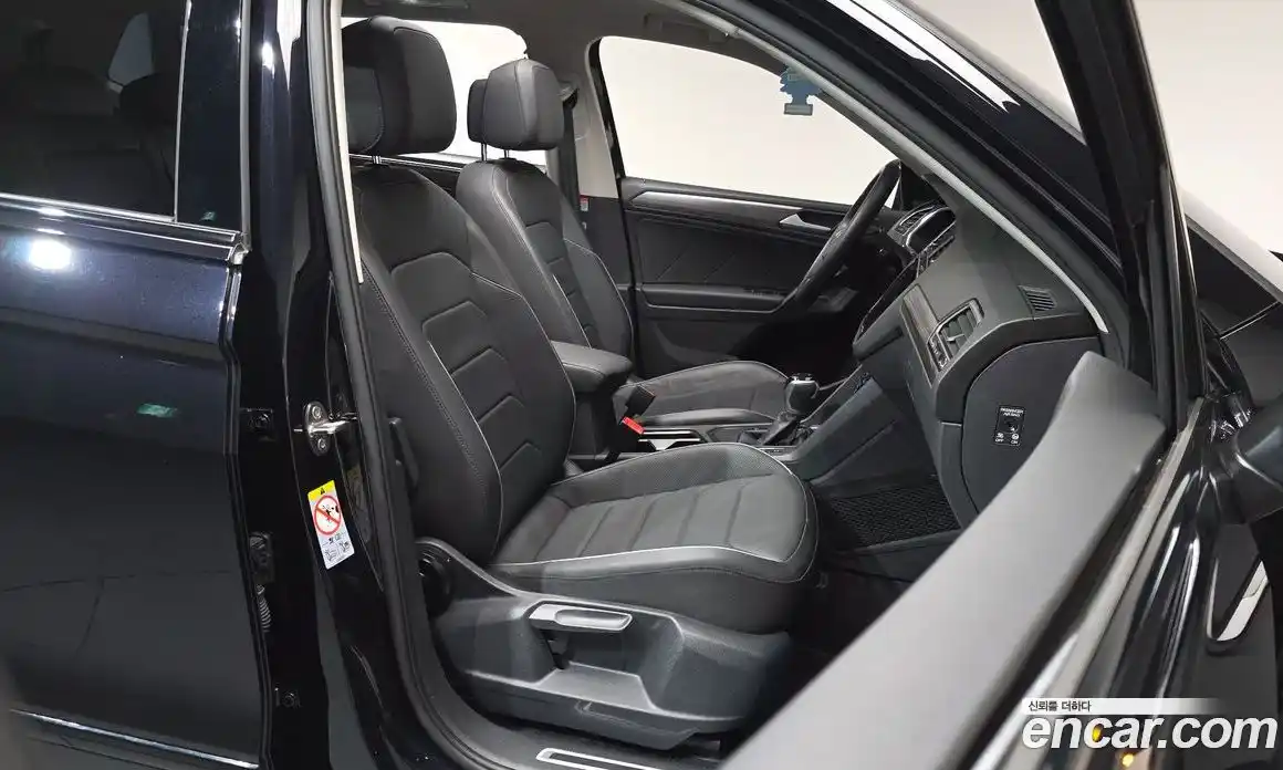 Volkswagen Tiguan 2024 2.0 Автомат в Москве № 547229, фото 9