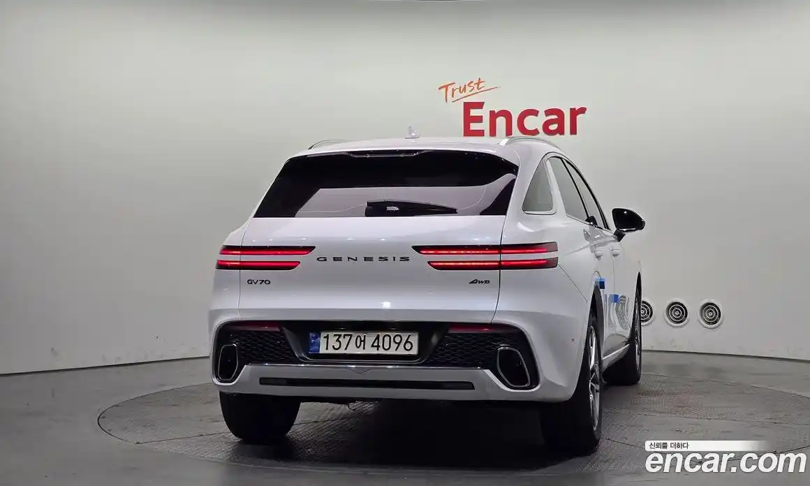 Genesis GV70 2024 2.5 Автомат в Москве № 58987, фото 13