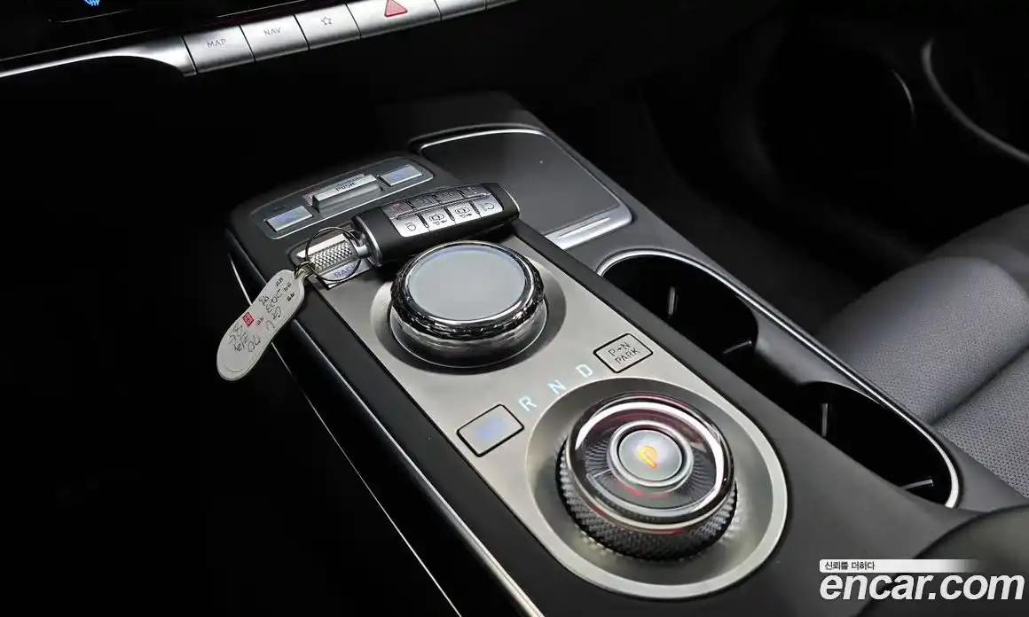 Genesis GV70 2024 2.5 Автомат в Москве № 58987, фото 14