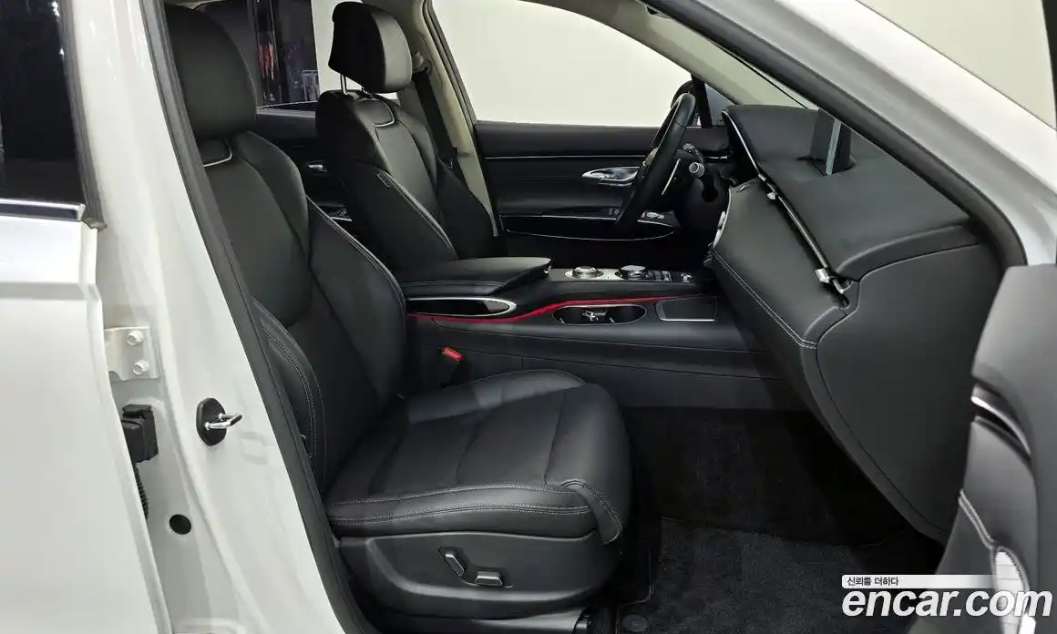 Genesis GV70 2024 2.5 Автомат в Москве № 58987, фото 3