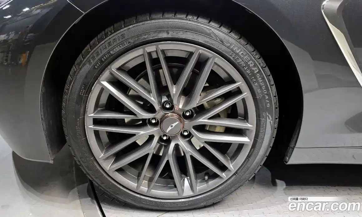 Genesis G70 2018 2.0 Автомат в Москве № 80558, фото 3