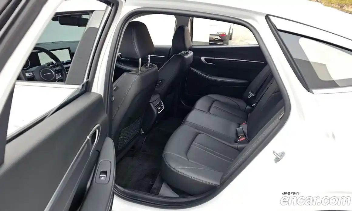 Hyundai Sonata 2025 1.6 Автомат в Москве № 91786, фото 12