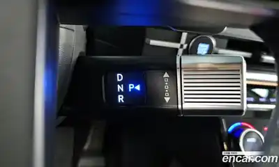 Hyundai Santa Fe 2024 1.6 Автомат в Москве № 109262, миниатюра 9