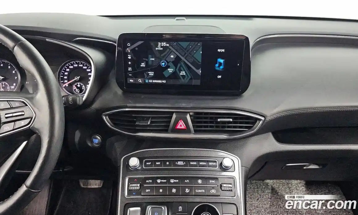 Hyundai Santa Fe 2023 2.5 Автомат в Москве № 112178, фото 14