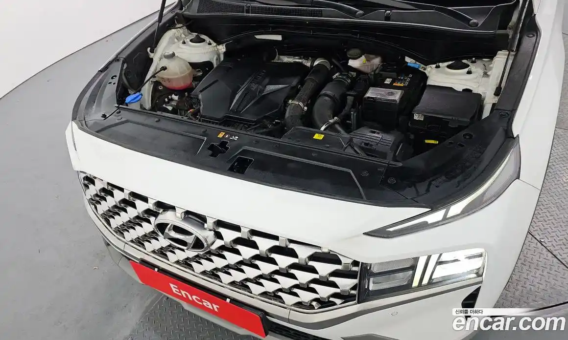 Hyundai Santa Fe 2023 2.5 Автомат в Москве № 112178, фото 6