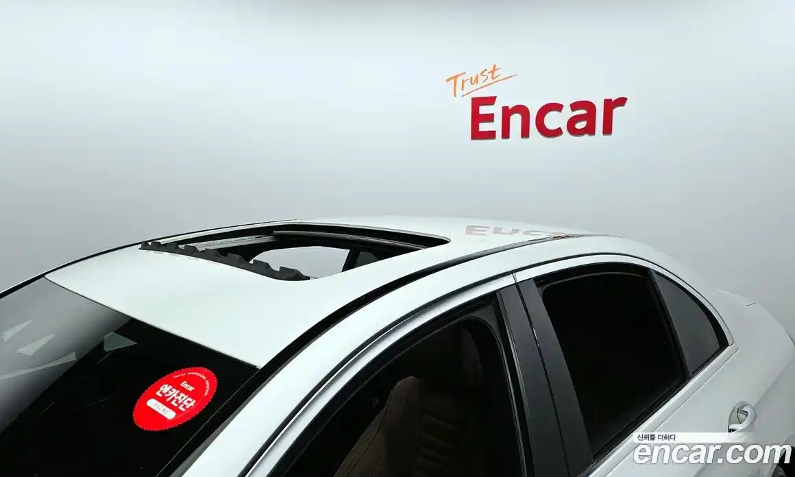 Mercedes-Benz E-Class 2022 2.0 Автомат в Москве № 160850, фото 20