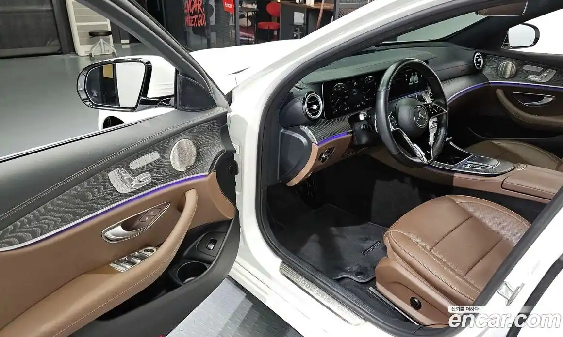 Mercedes-Benz E-Class 2022 2.0 Автомат в Москве № 160850, фото 10