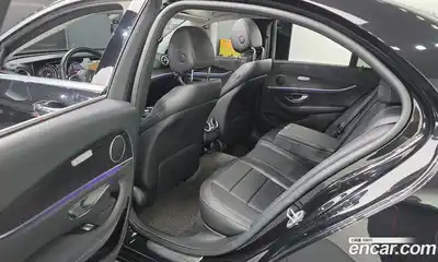 Mercedes-Benz E-Class 2020 1.9 Автомат в Москве № 161531, миниатюра 11