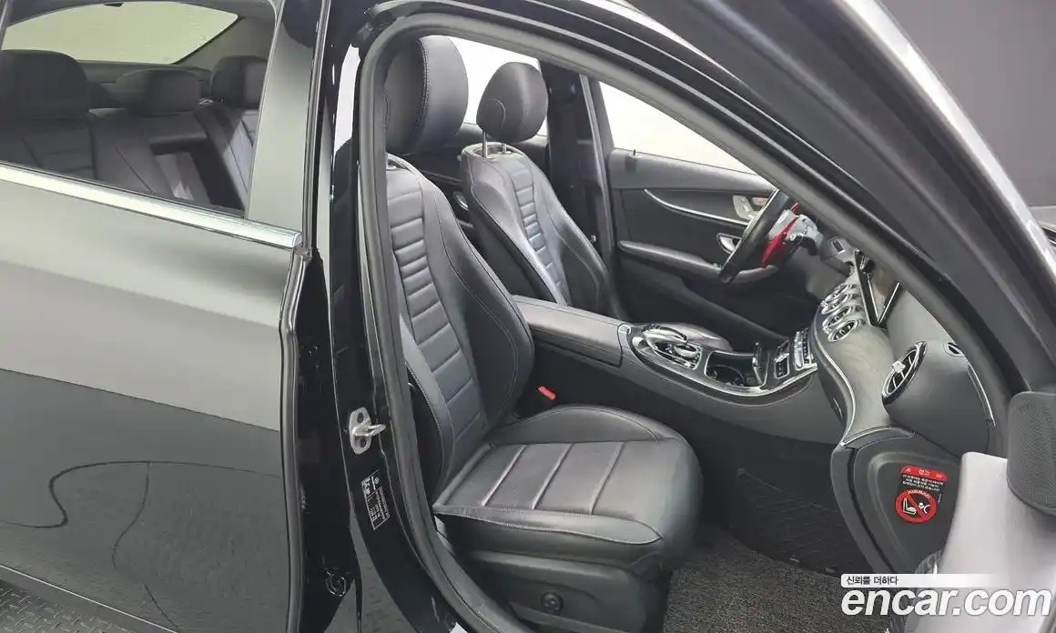 Mercedes-Benz E-Class 2020 1.9 Автомат в Москве № 161531, фото 12