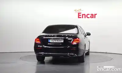 Mercedes-Benz E-Class 2020 1.9 Автомат в Москве № 161531, миниатюра 4