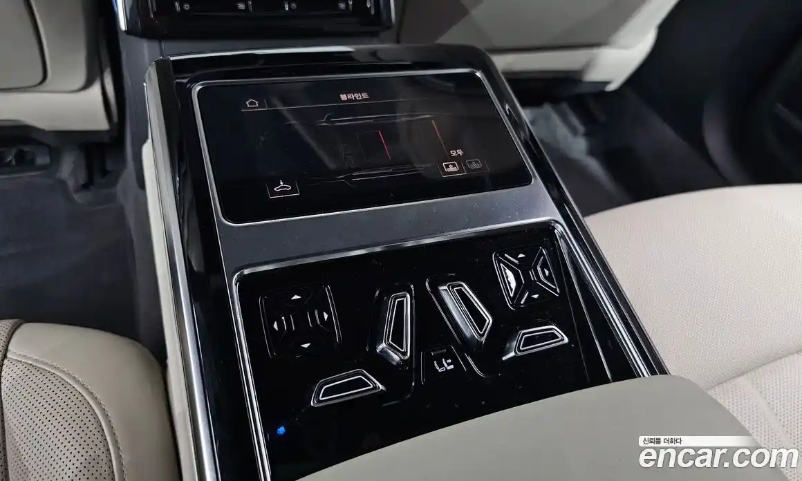 Audi A8 2023 3.0 Автомат в Москве № 162380, фото 19