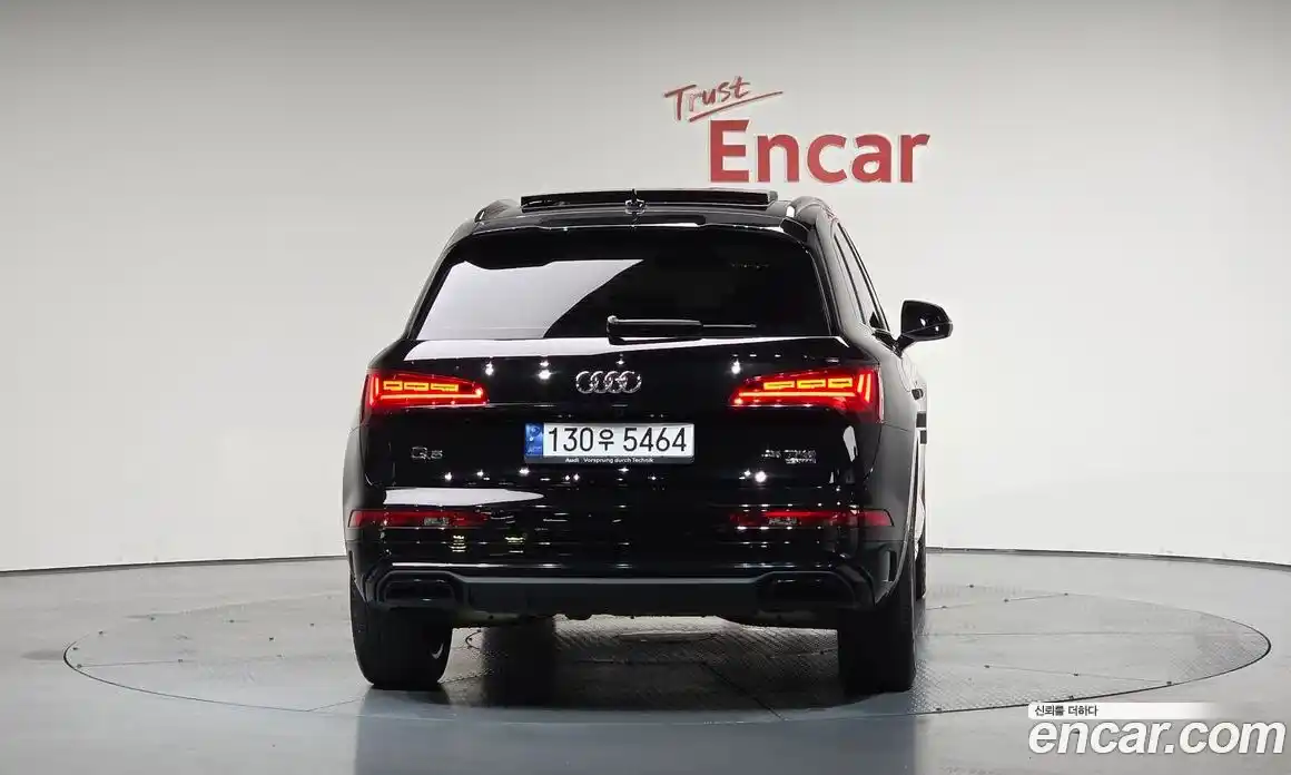 Audi Q5 2023 2.0 Автомат в Москве № 162580, фото 3